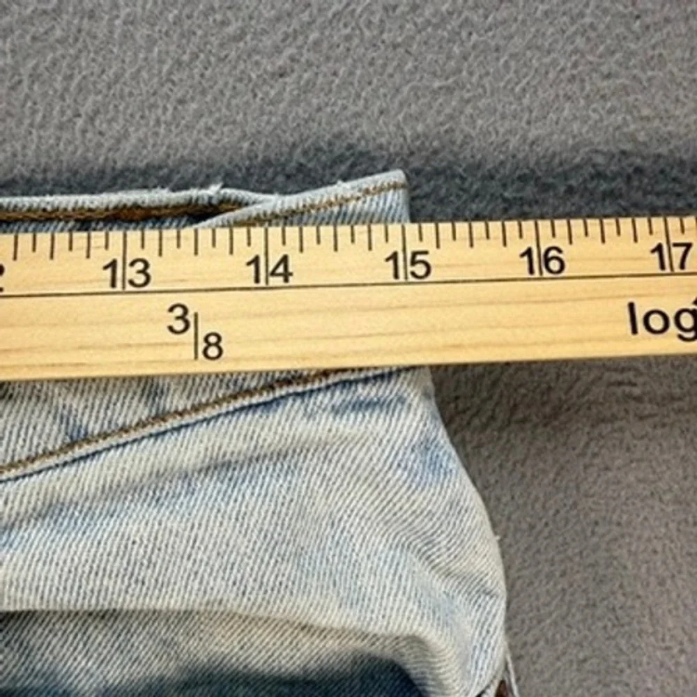 VTG Levis 550 Jeans Relaxed Fit Tapered Leg 32x32 Distressed Denim 90s‎ USA Made